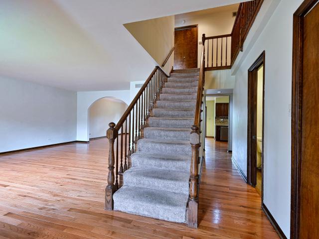 House for sale in Woodridge, Illinois