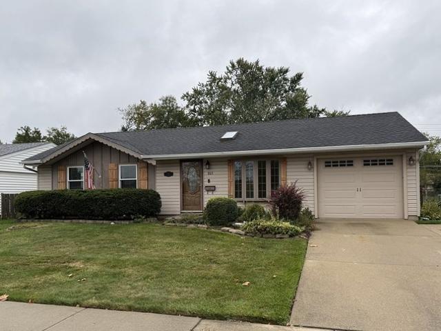 House for sale in Streamwood, Illinois