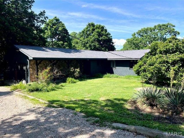 House for sale in Winfield, Missouri