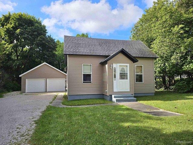 House for sale in Manistique, Michigan