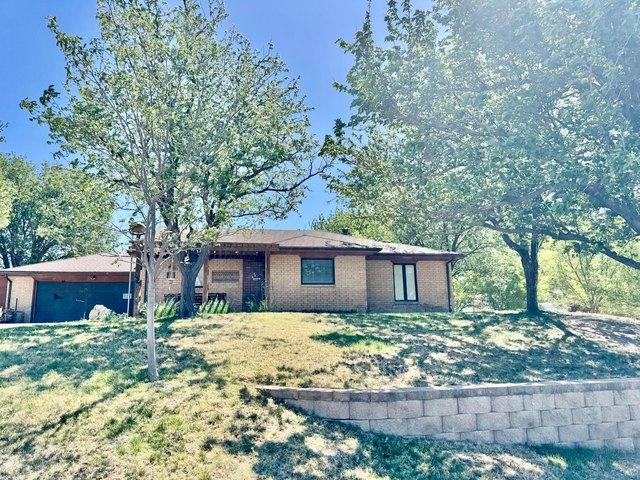 House for sale in Hemphill, Texas