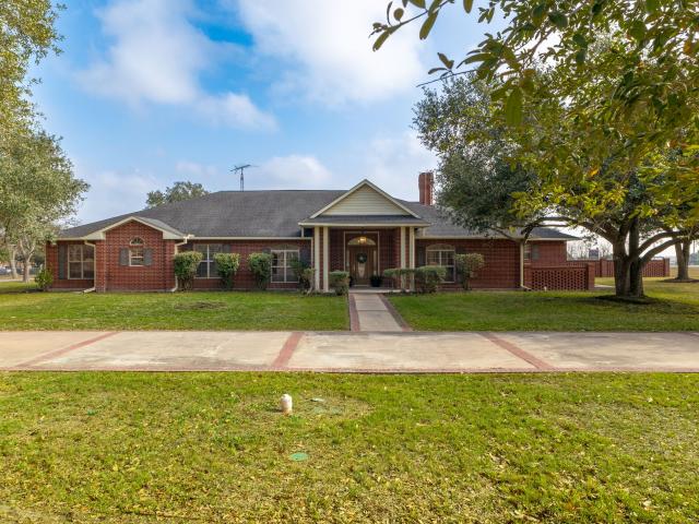 Property for sale in Flatonia, Texas