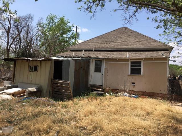 House for sale in Coleman, Coleman County