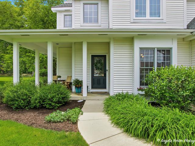 House for sale in Mchenry, Illinois