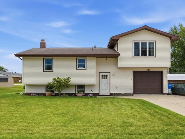 House for sale in New Hampton, Iowa