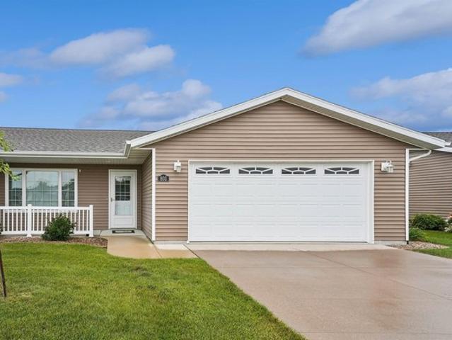 Condo for sale in Independence, Iowa