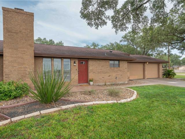 House for sale in Orange Grove, Texas