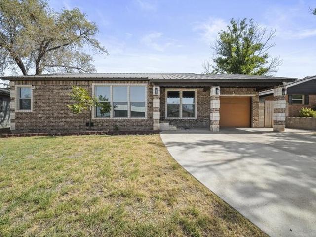 House for sale in Howard, Texas