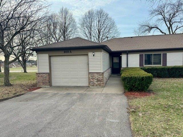 Townhouse for sale in Whiteside, Illinois