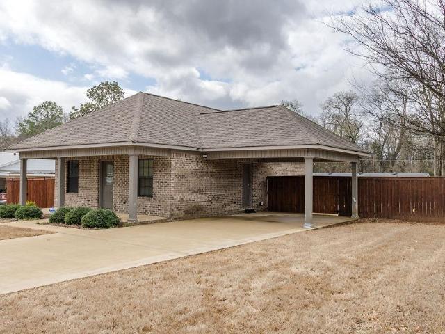 House for sale in Tuscumbia, Alabama