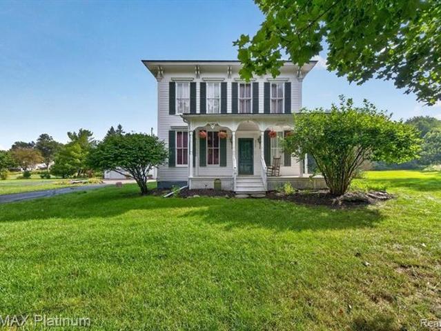 House for sale in Hamburg, Michigan