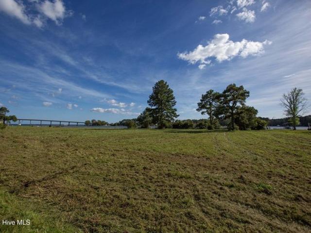 Land for sale in Oriental, Pamlico County