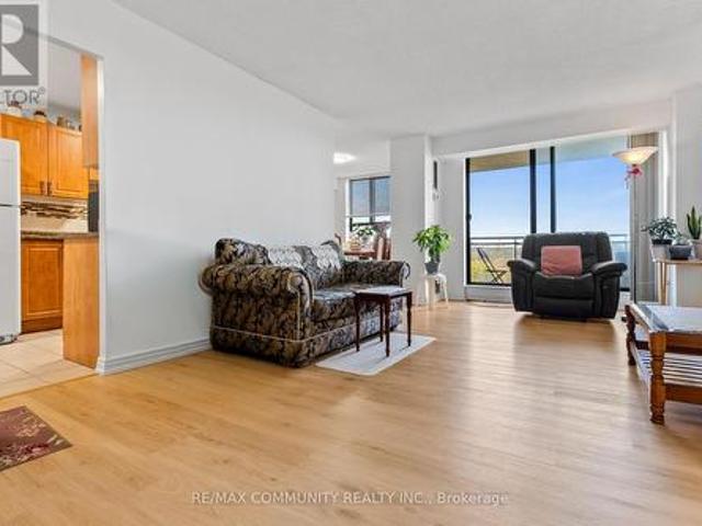 Condo for sale in Scarborough Centre, Toronto