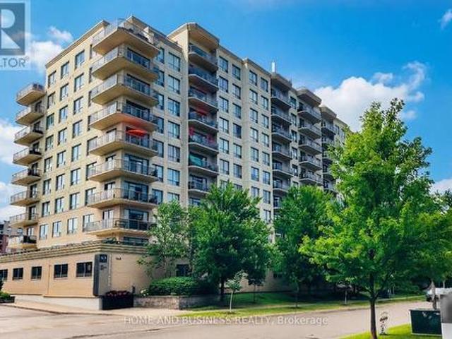 Condo for sale in Burlington, Ontario