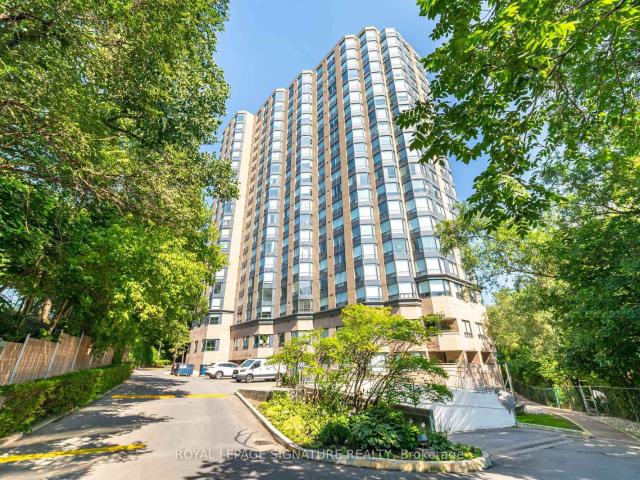Condo for sale in Toronto, Golden Horseshoe