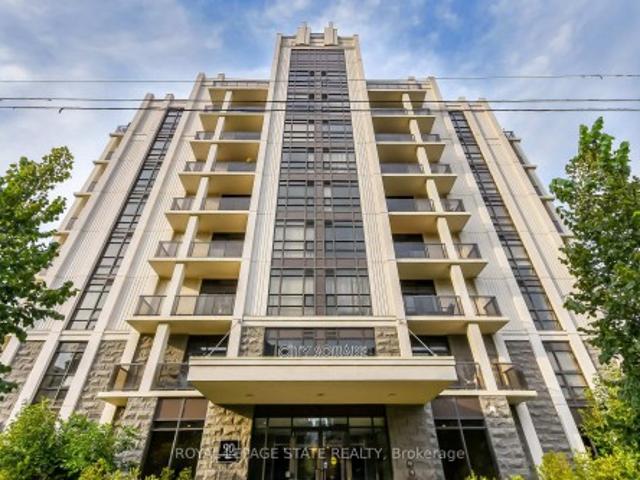 Condo for sale in Ancaster, Ontario