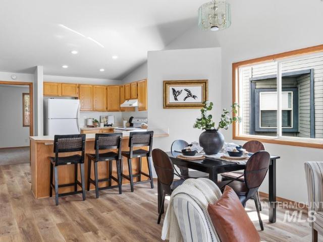 Townhouse for sale in Emmett, Gem County