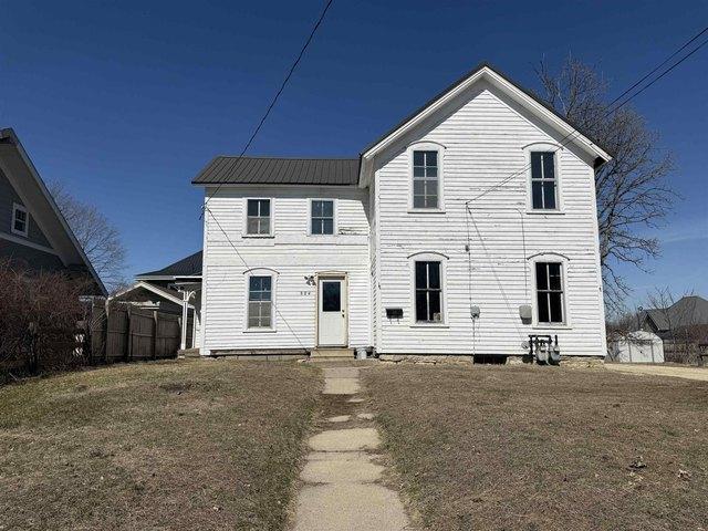 House for sale in Manchester, Iowa
