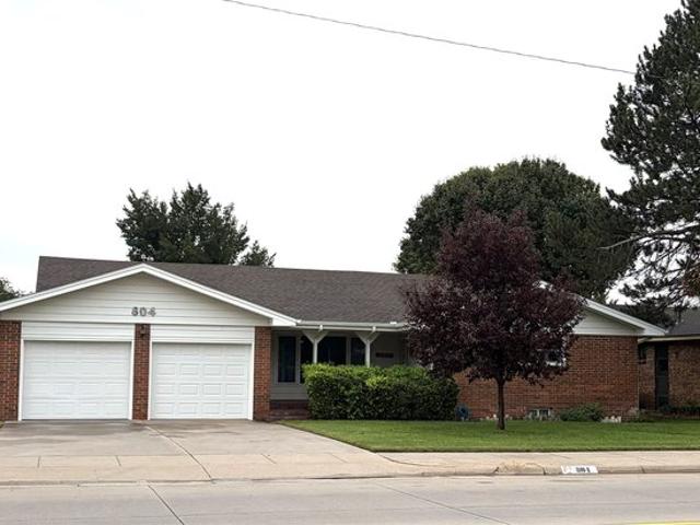 House for sale in Garden City, Finney County