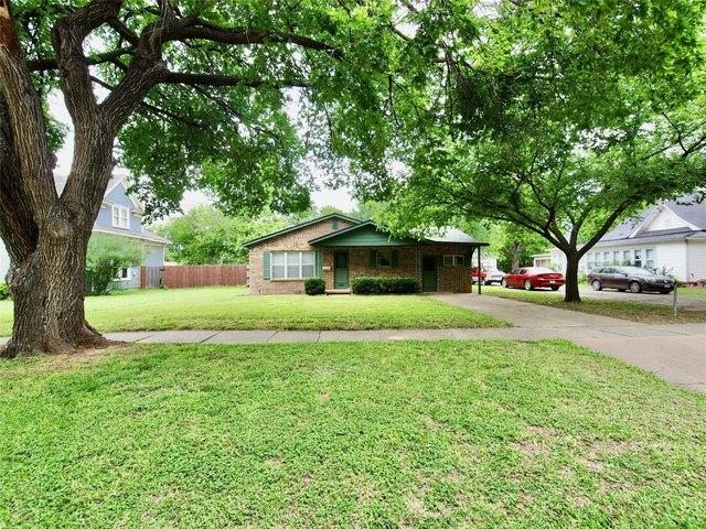 House for sale in De Young, Texas