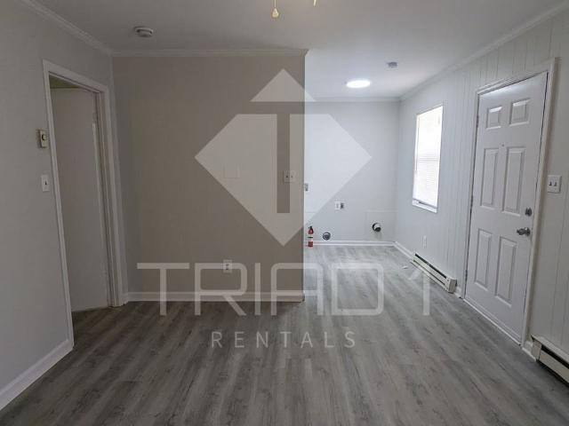 Apartment for rent in Cole Village, Winston-Salem