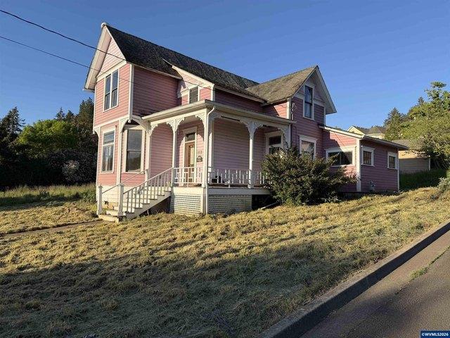 House for sale in Oregonia