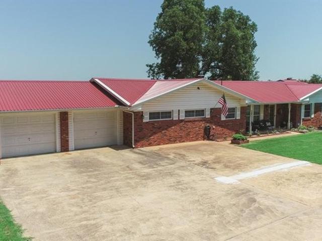 House for sale in Maysville, Oklahoma