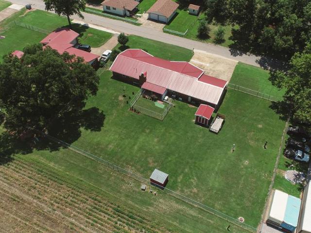 House for sale in Maysville, Oklahoma