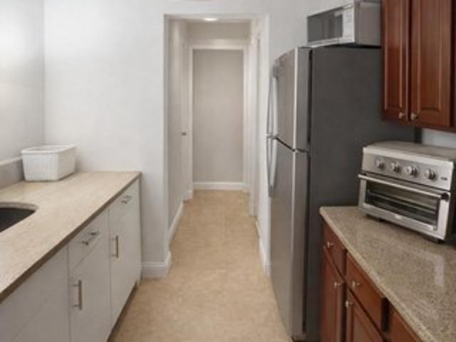 Townhouse for sale in Queens, Arverne