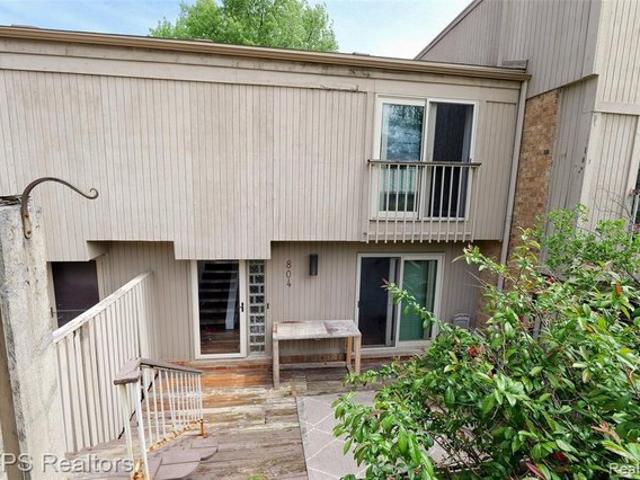 Townhouse for sale in Rochester Hills, Oakland County