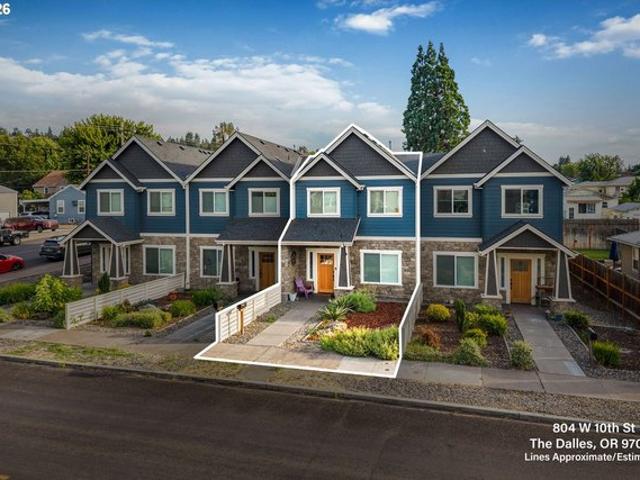 Townhouse for sale in Oregonia