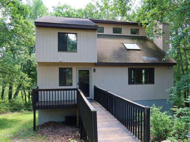 House for sale in Hawley, Pennsylvania