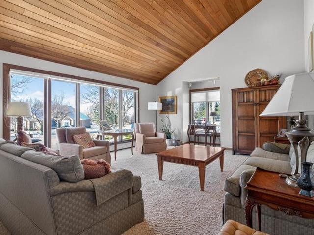 House for sale in Grundy Center, Iowa