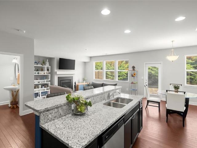 Townhouse for sale in Marietta