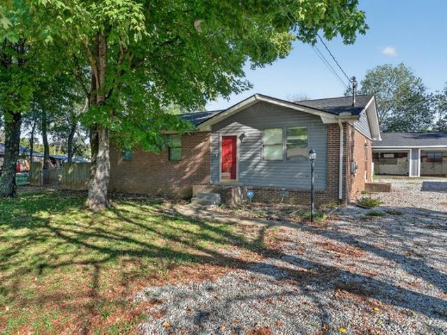 House for sale in Yorktown, Murfreesboro