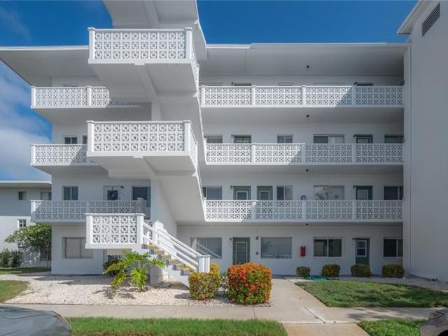 Condo for sale in Seminole, Pinellas County