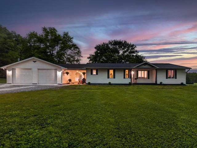 House for sale in Worthington, Indiana