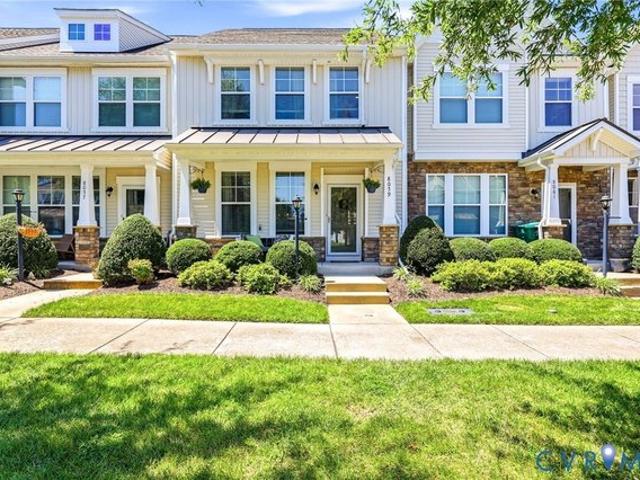 Townhouse for sale in Virginia