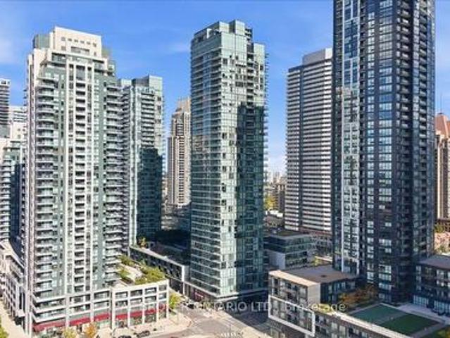 Condo for sale in City Centre, Mississauga