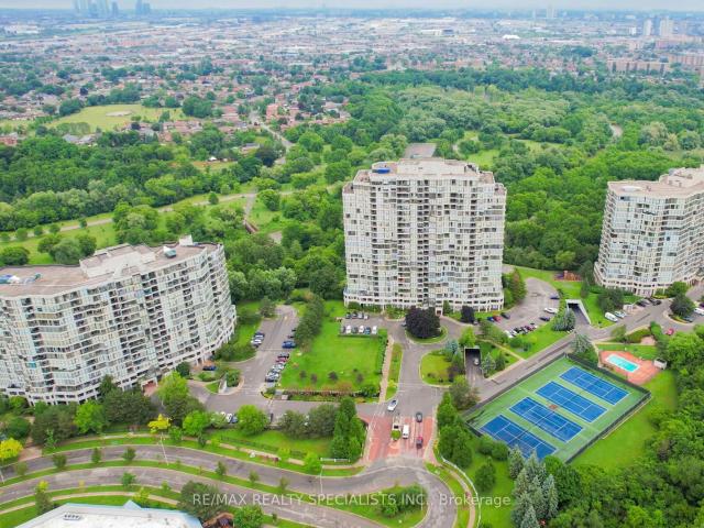 Condo for sale in Woburn, Ontario