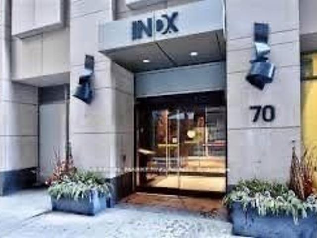 Condo for rent in Toronto, Golden Horseshoe