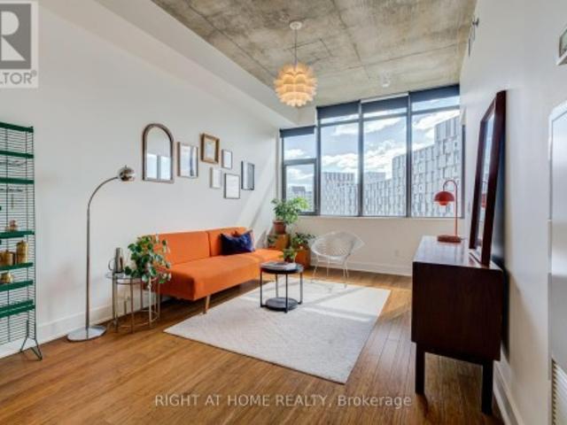 Condo for sale in Woburn, Ontario
