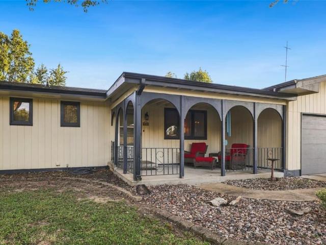 House for sale in Parkwood West, Harrisonville
