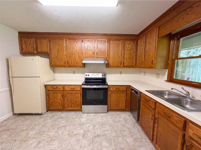 Townhouse for sale in Pfafftown, North Carolina