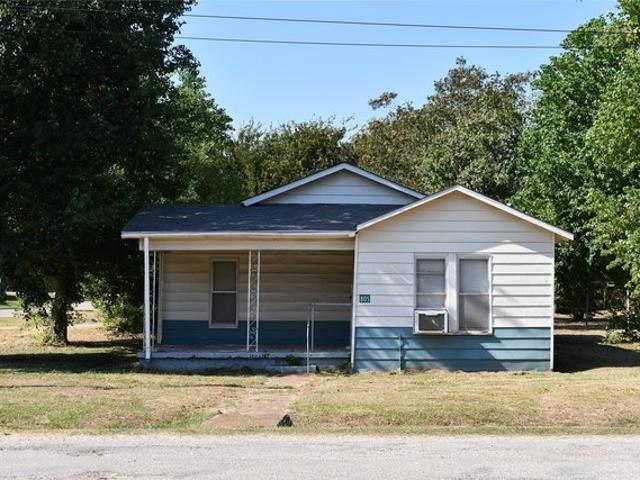 House for sale in Lexington, Texas