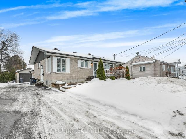 House for sale in Hawkesbury, Ontario