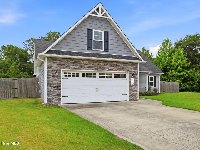 House for sale in Sneads Ferry, North Carolina