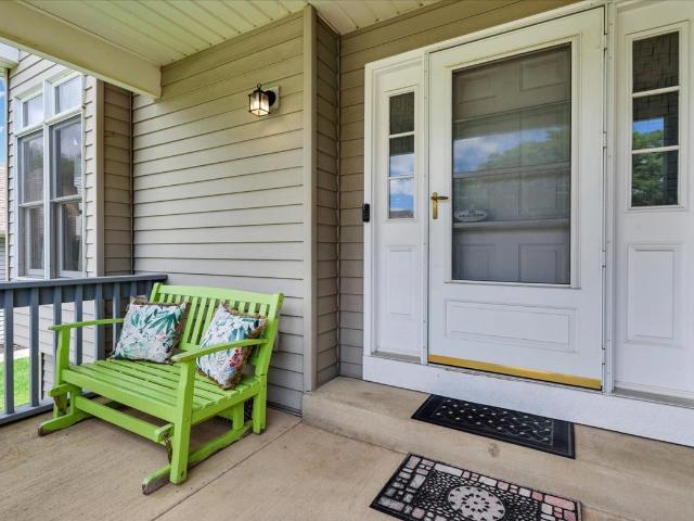 House for sale in Mchenry, Illinois