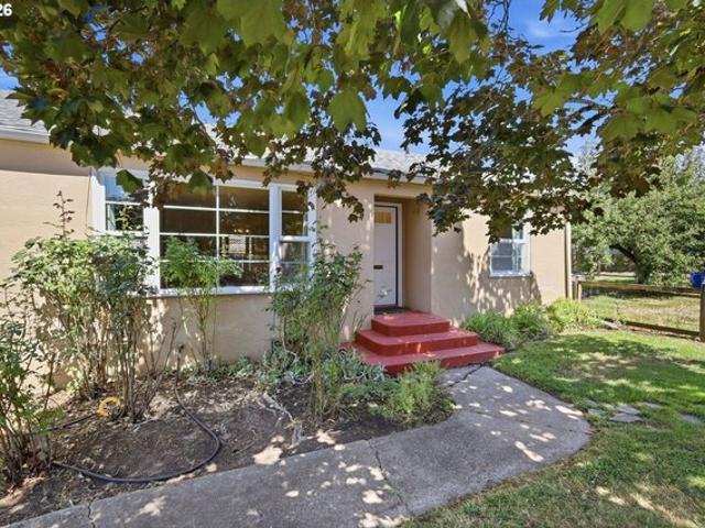 House for sale in Oregonia