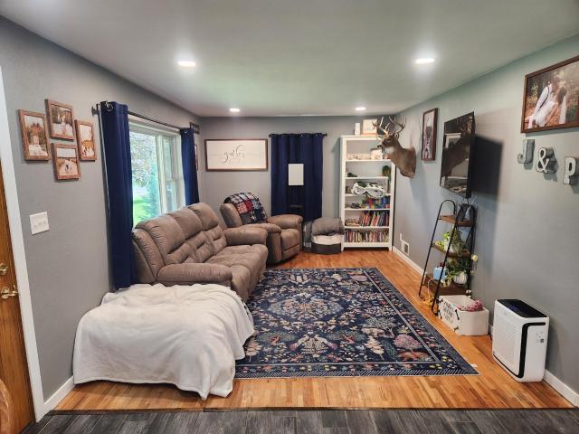 House for sale in Le Roy, Minnesota